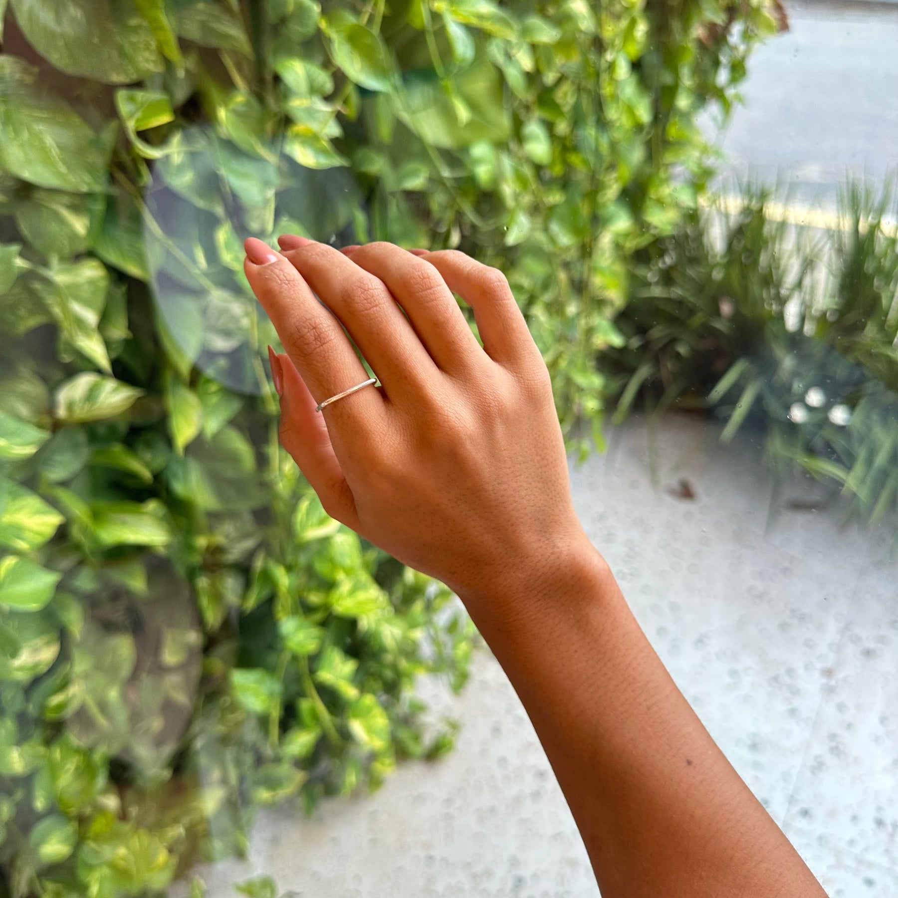 Anel Luza Quadrado Fino Liso em Prata 925