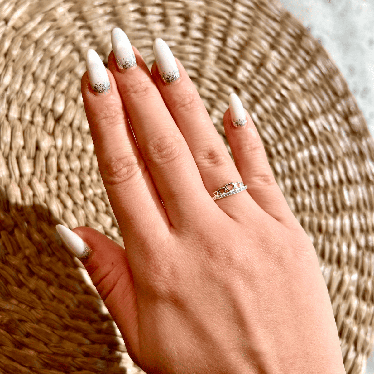 Anel Aparador Luza com Cinco Corações Vazados em Prata 925