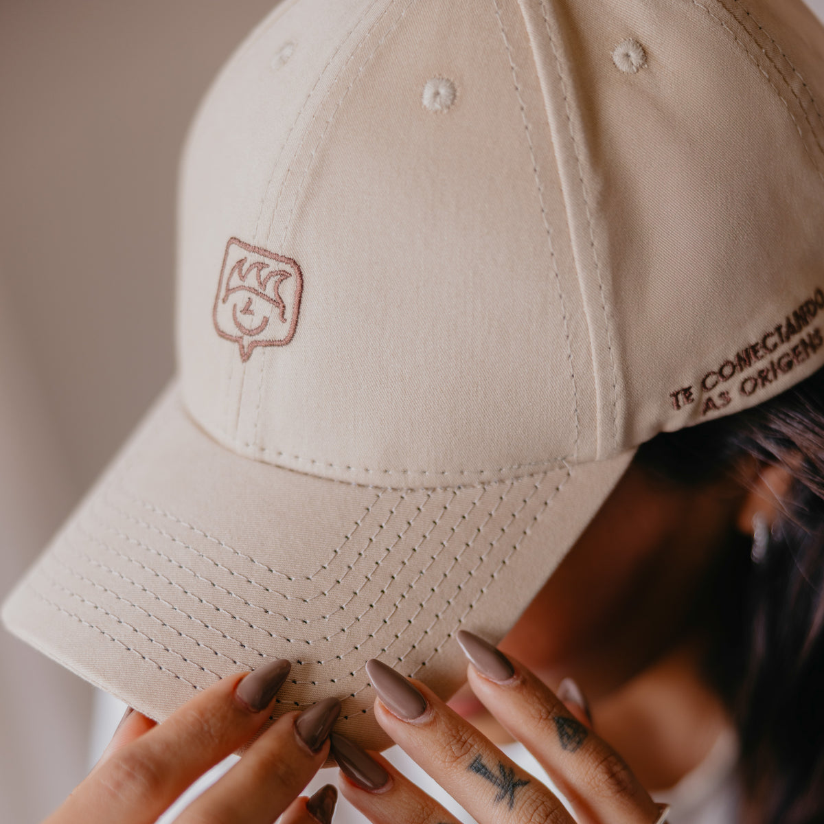 Boné Luza Pratas Bege