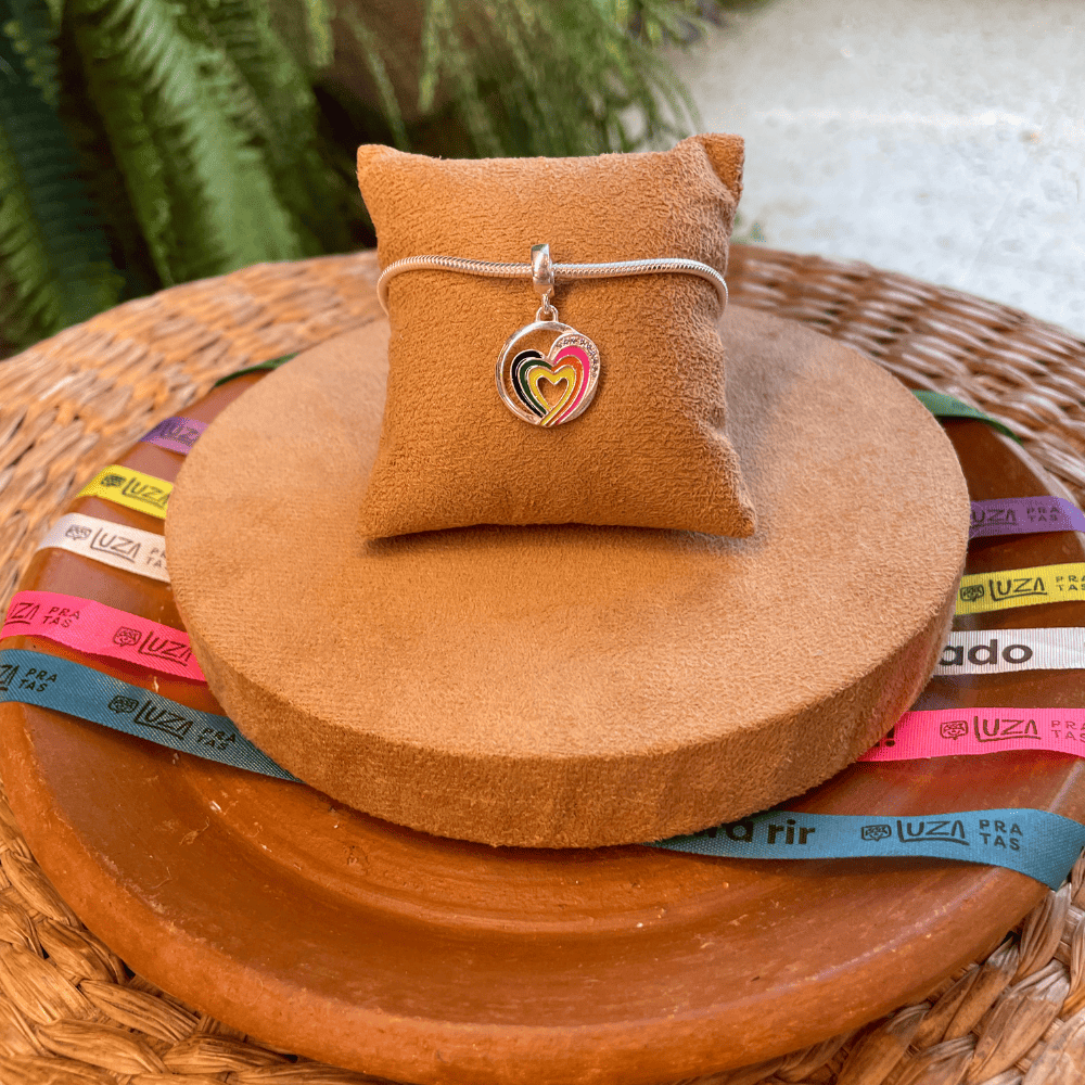 Berloque de Coração Luza Esmaltado em Prata 925