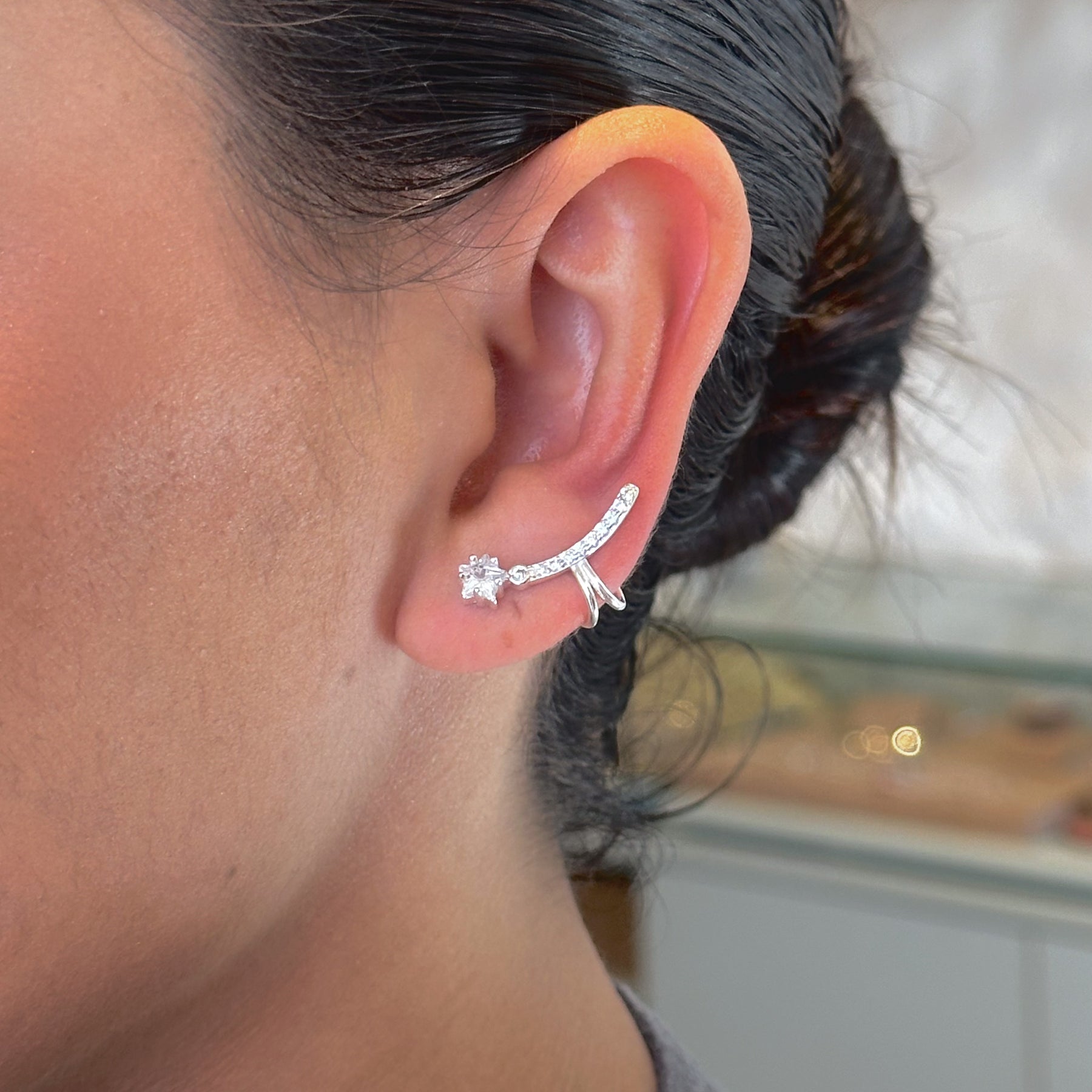 Brinco Ear Cuff Luza com Ponto de Luz Estrela e Zircônias em Prata 925