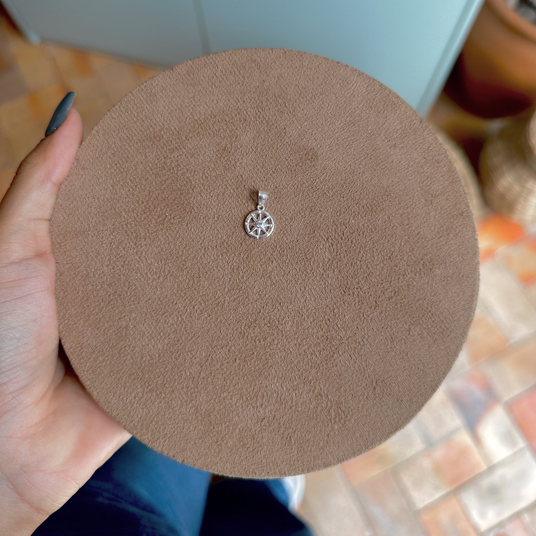 Pingente Leme de Navio com Ponto de Luz Luza em Prata 925