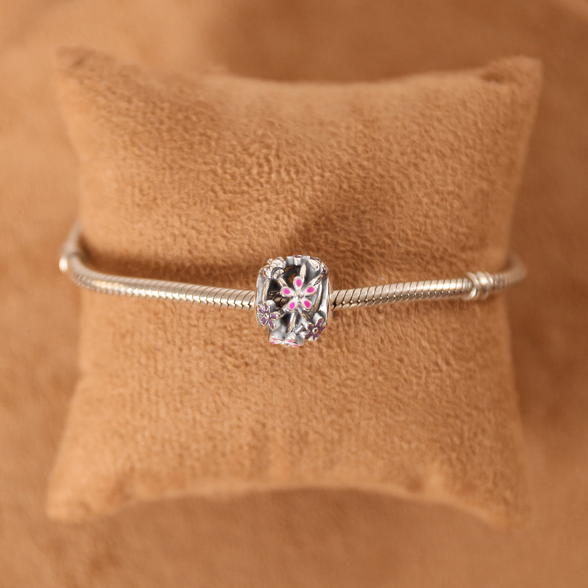 Berloque de Mini Flores Luza em Prata 925