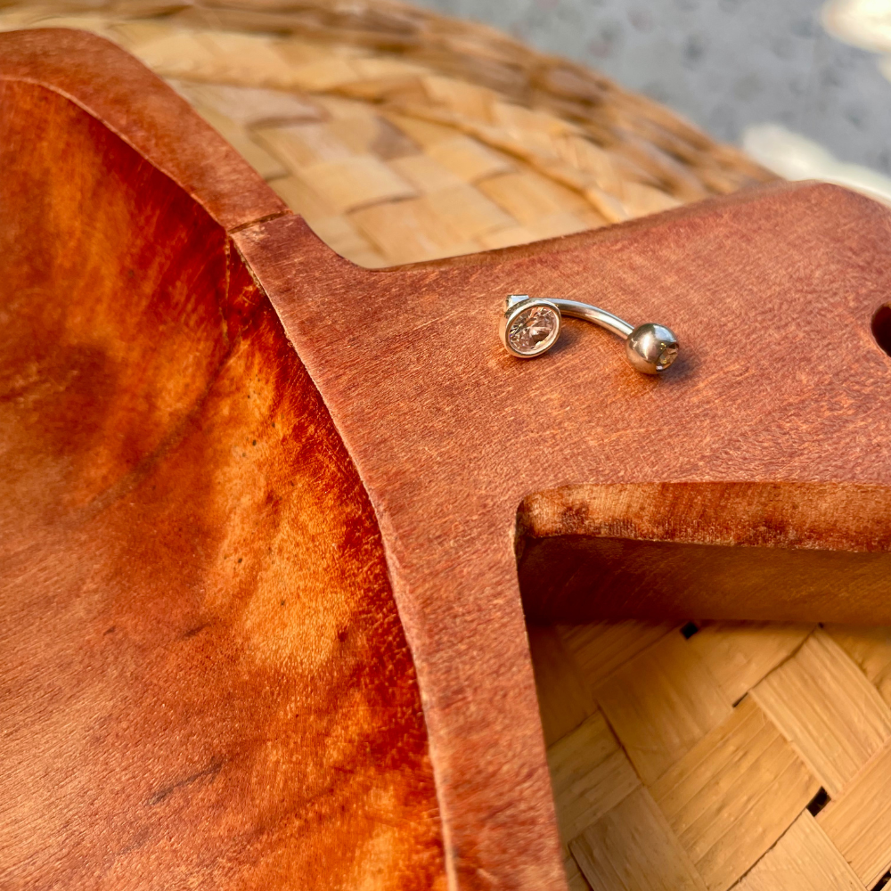 Piercing Luza para Umbigo com Duas Pedras em Prata 925