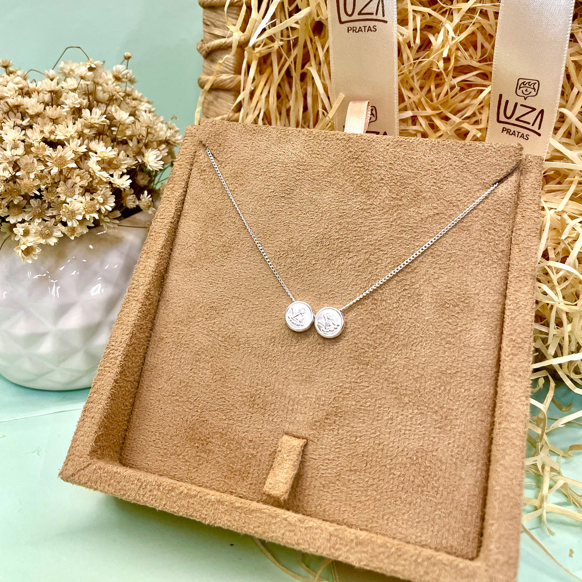 Colar com Duas Medalhas Corridas do Santo Anjo em Prata 925