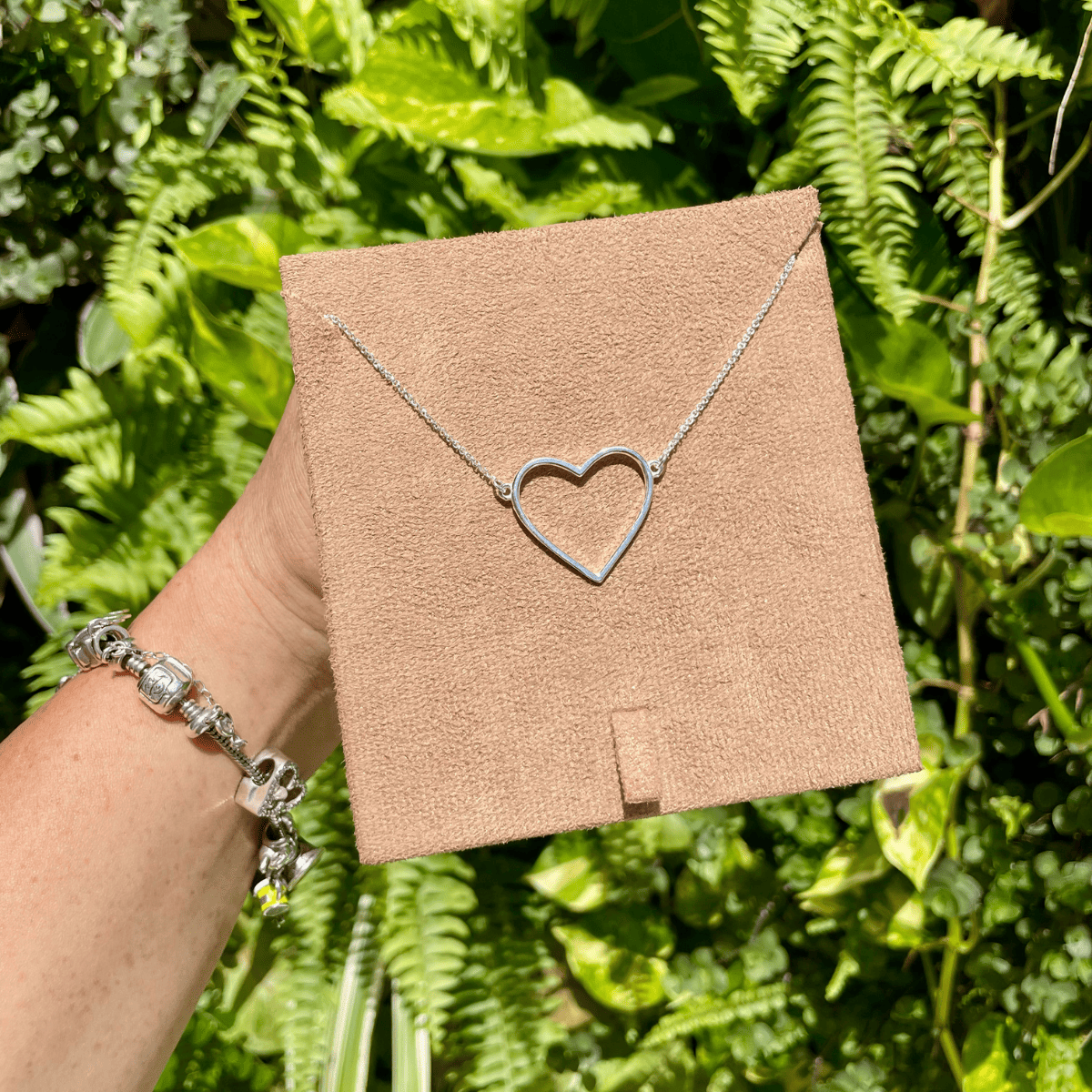 Pulseira Coração Vazado Liso Luza em Prata 925