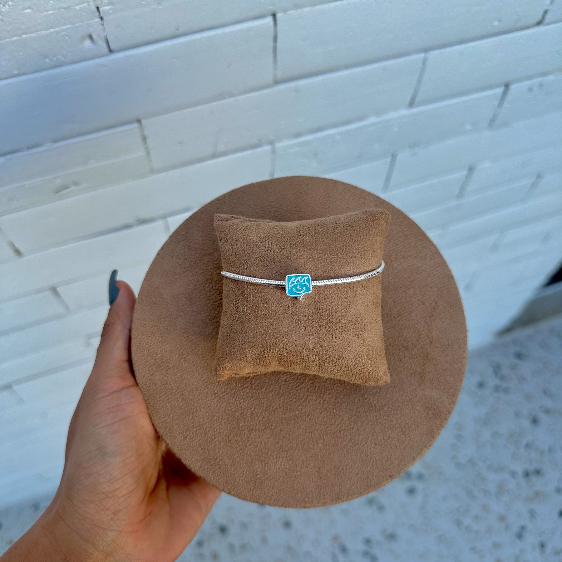 Berloque Logo Luza Pratas em Prata 925