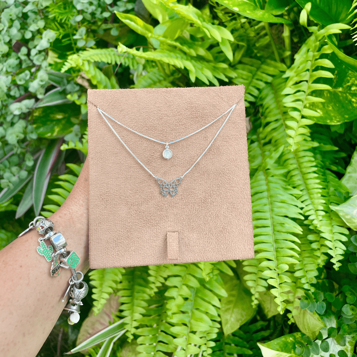 Colar Duplo de Borboleta com Ponto de Luz em Prata 925