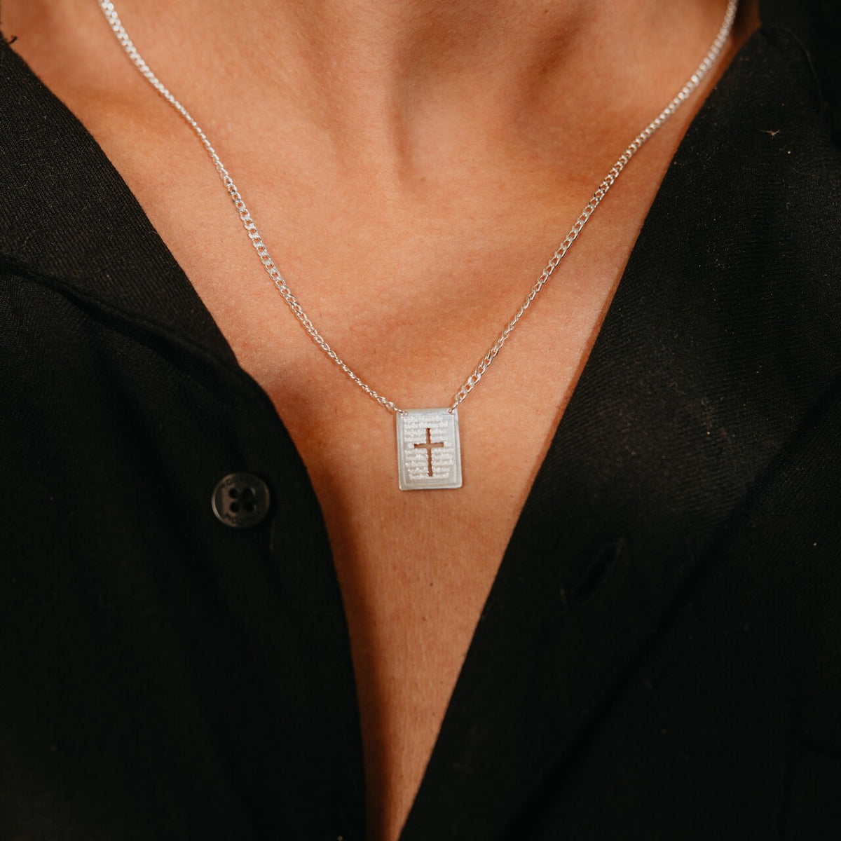 Escapulário Luza Masculino Oração do Pai Nosso em Prata 925