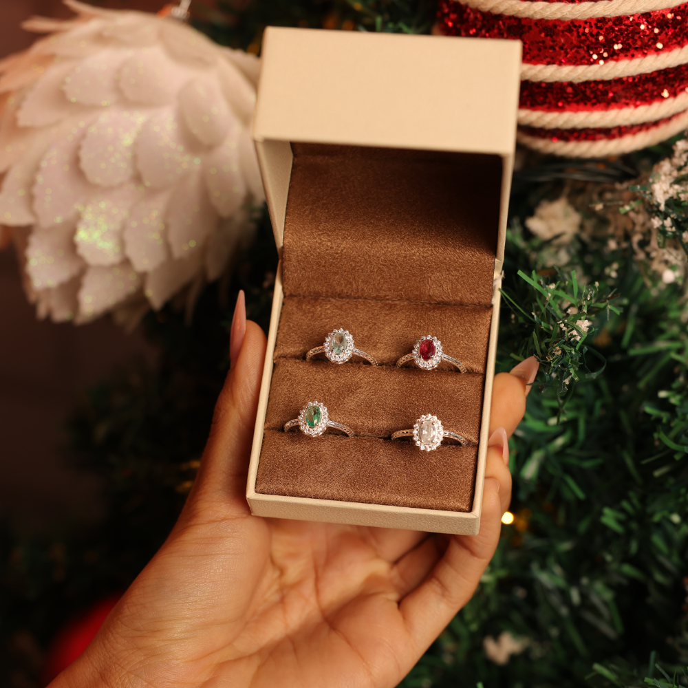 Anel Luza Oval Luxo Cravejado com Zircônias e Pedra em Prata 925