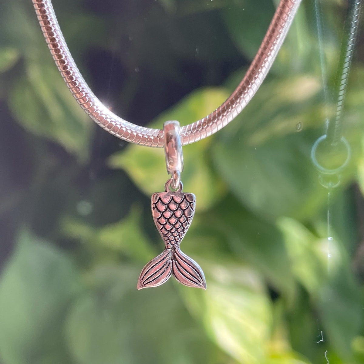 Berloque Rabo de Sereia Luza em Prata 925