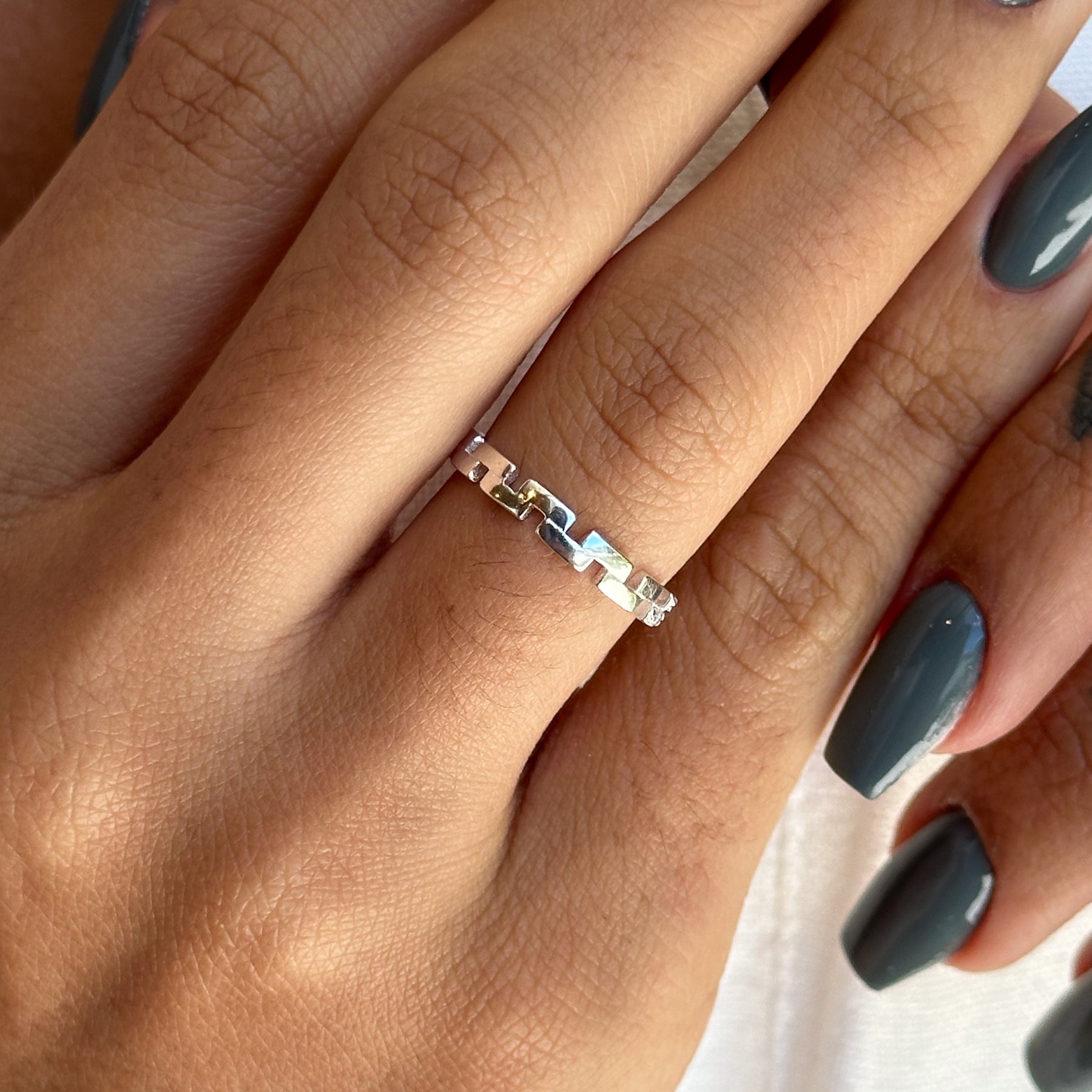 Anel Luza 2 Camadas de Tijolos Sendo Lisos e Cravejados em Prata 925