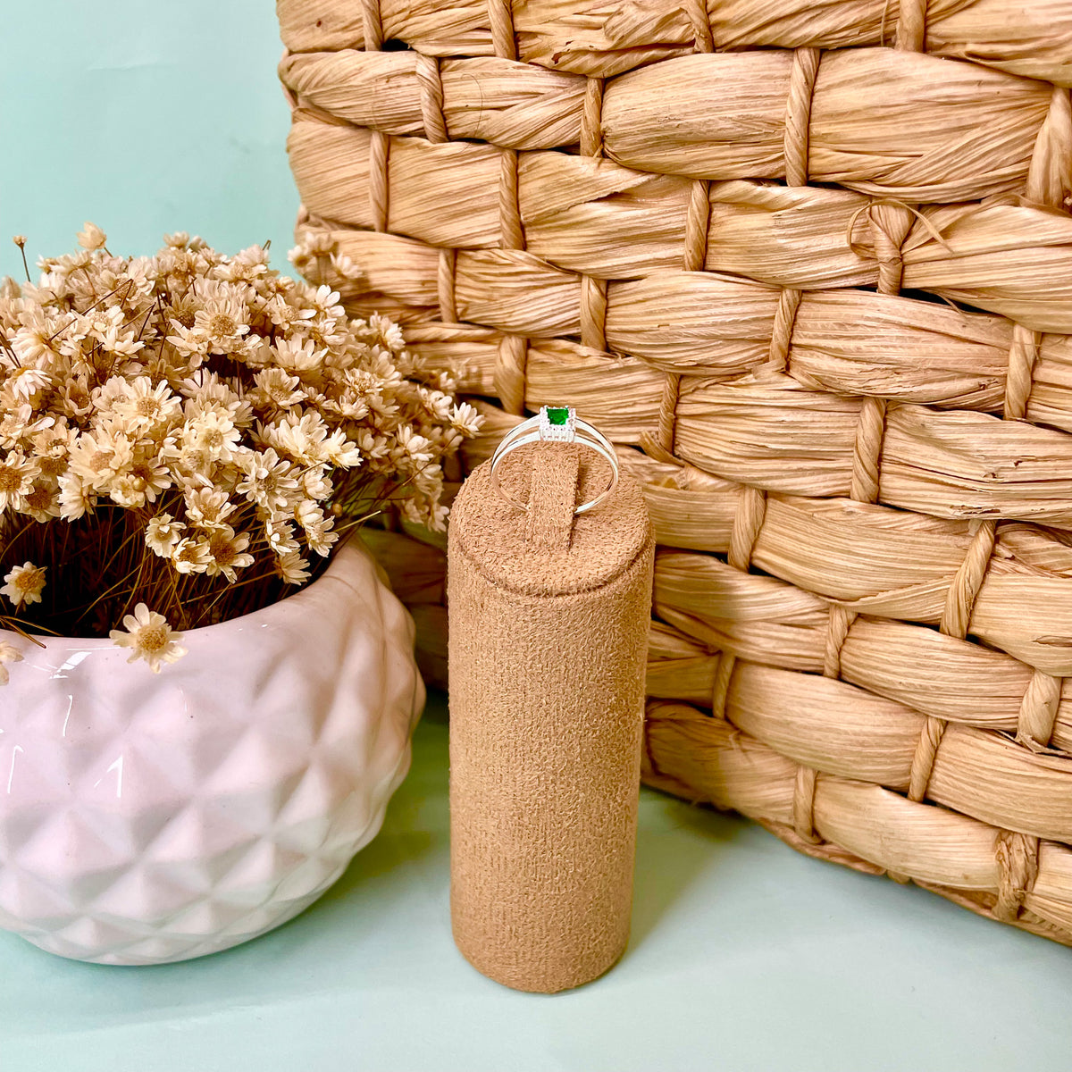 Anel Luza com Aro Vazado e Pedra Quadrada Color em Prata 925