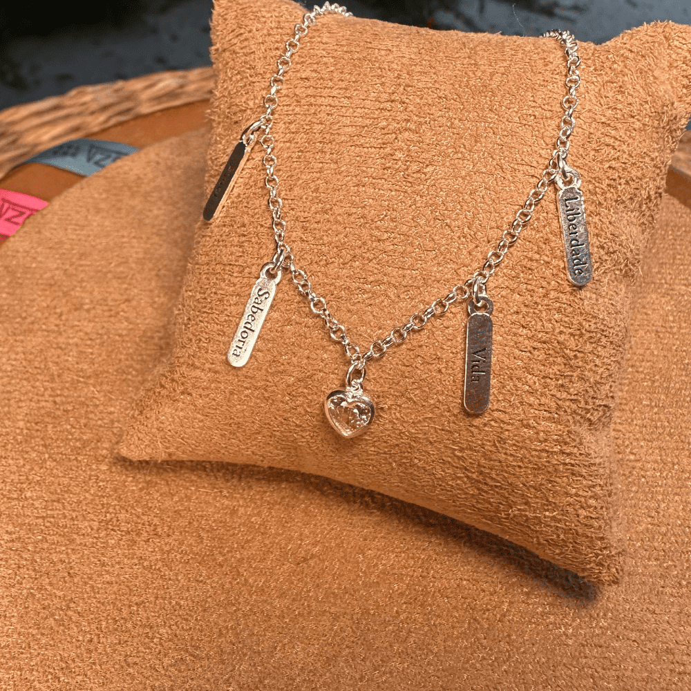 Pulseira com coração Luza rosa e frases em prata 925