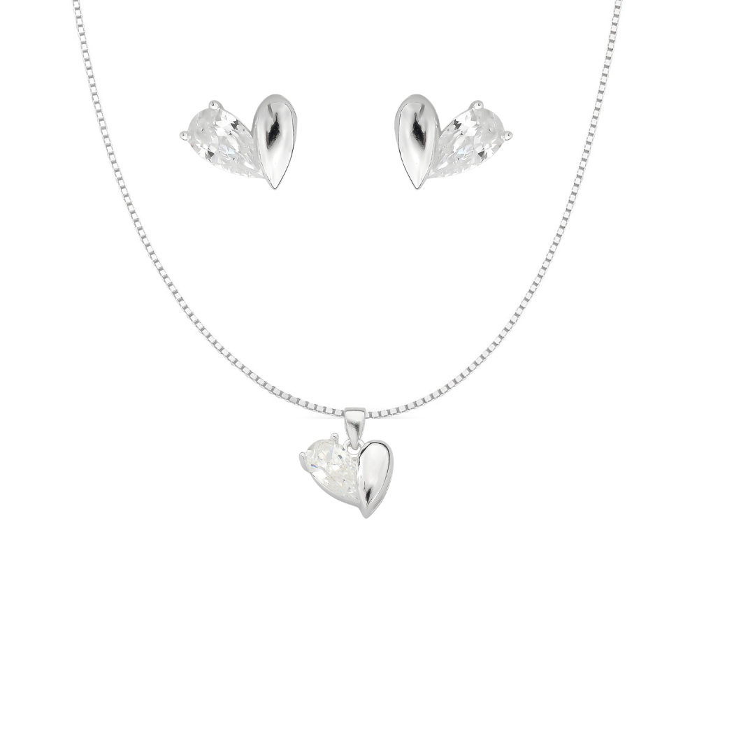 CONJUNTO CORAÇÃO EM PÉTALAS METADE LISO E METADE COM ZIRCÔNIA EM PRATA 925