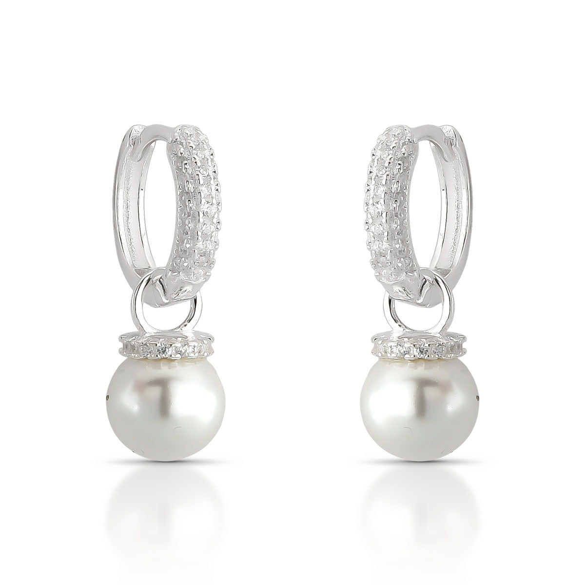 BRINCO ARGOLA CRAVEJADA LUZA COM PÉROLA PENDENTE E DETALHE COM ZIRCÔNIA EM PRATA 925