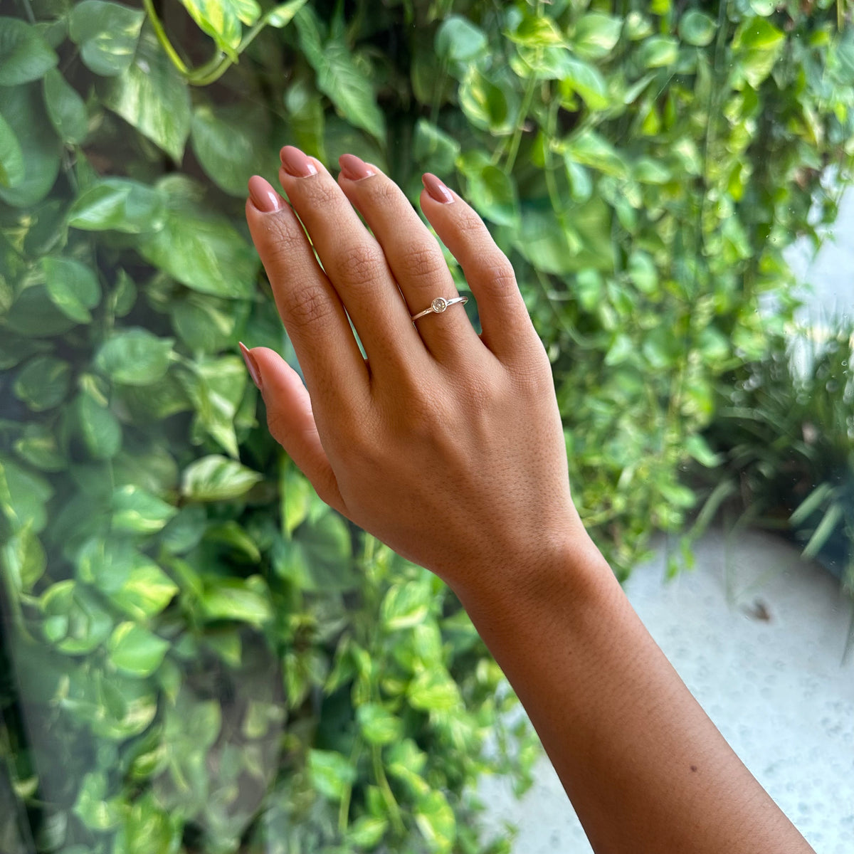 Anel Solitário Luza de Ponto de Luz em Prata 925