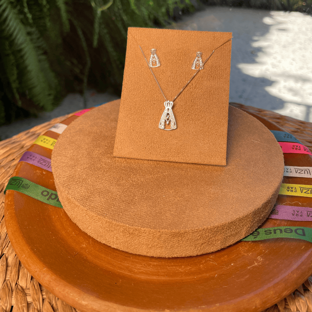 Conjunto Luza de Nsa. Sra. Aparecida com Zircônias em Prata 925