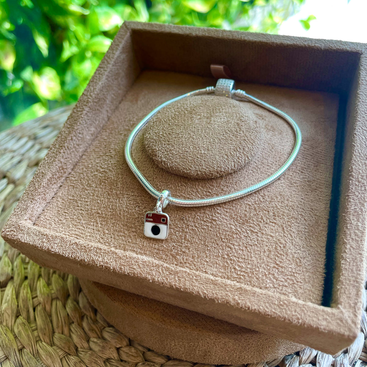 Berloque Câmera Vintage Luza em Prata 925