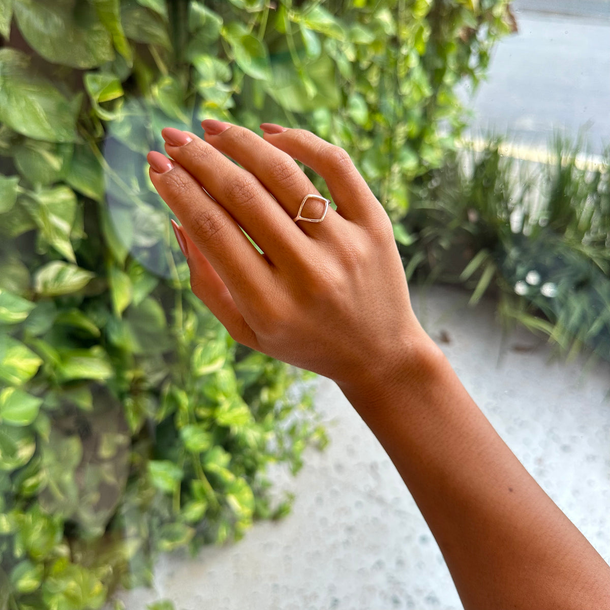 Anel Geométrico Luza de Losango Vazado Em Prata 925