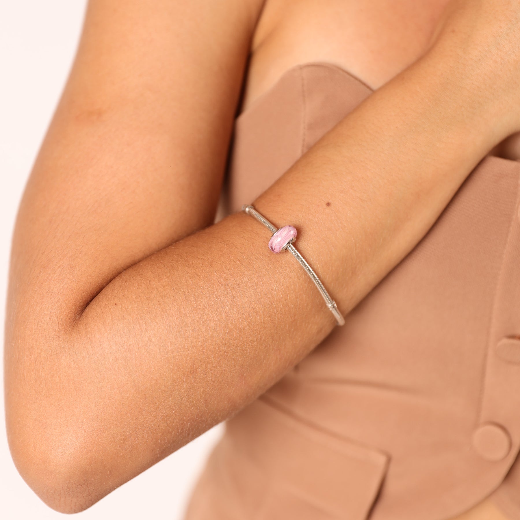 Berloque Separador Murano Rosa e Branco em Prata 925