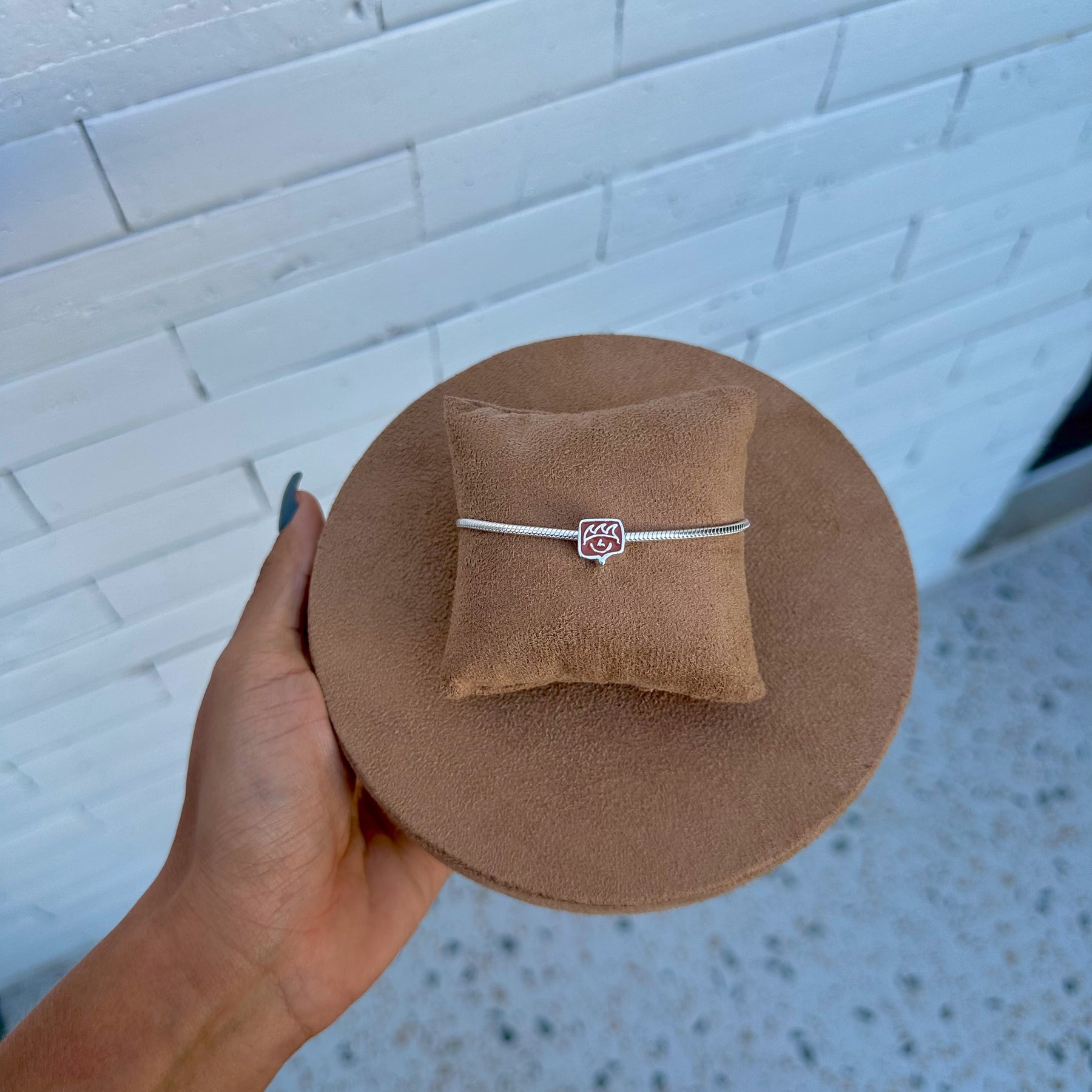 Berloque Logo Luza Pratas em Prata 925