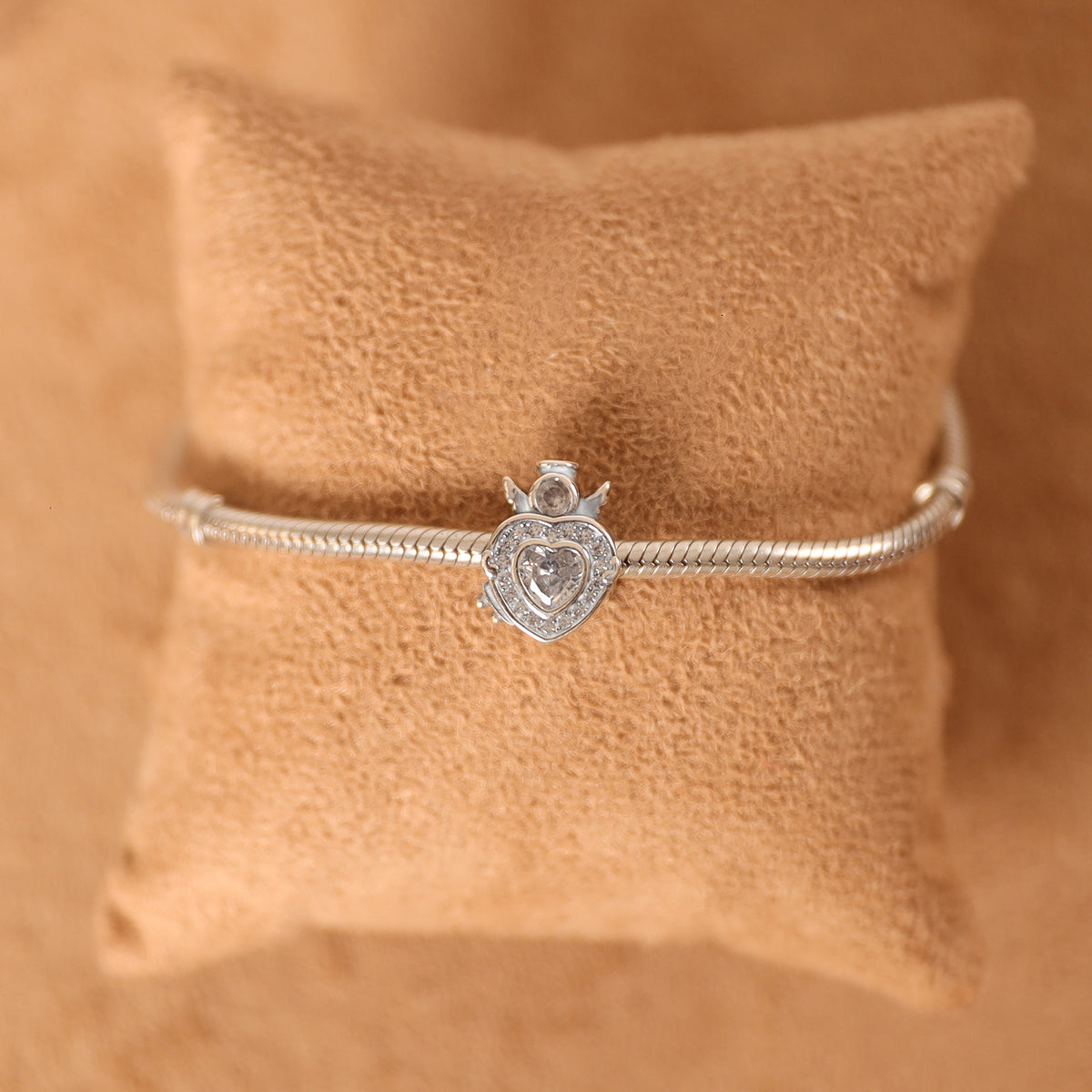 Berloque de Coração Luza com Ponto de Luz em Prata 925