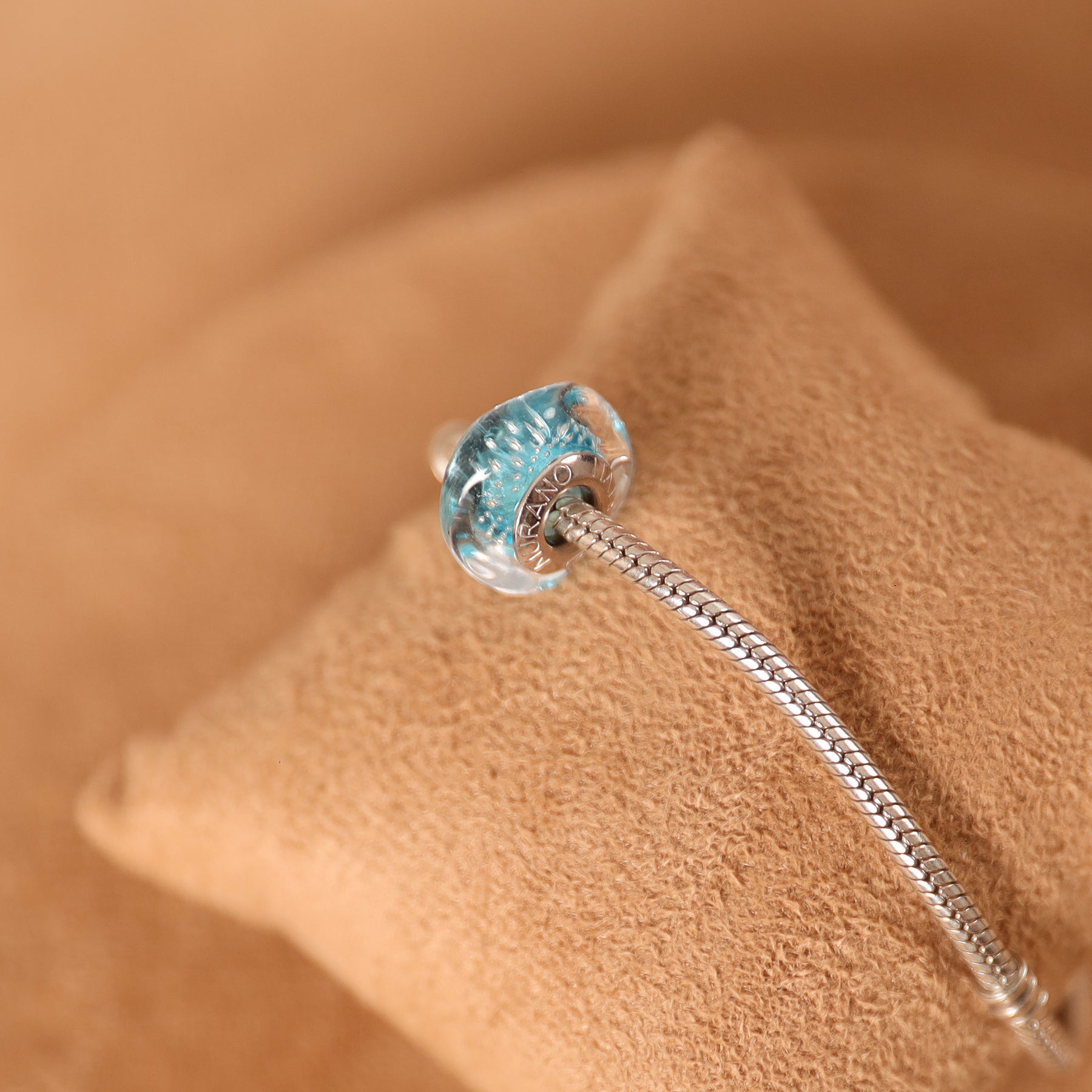 Berloque Separador Murano Azul Pontilhado em Prata 925