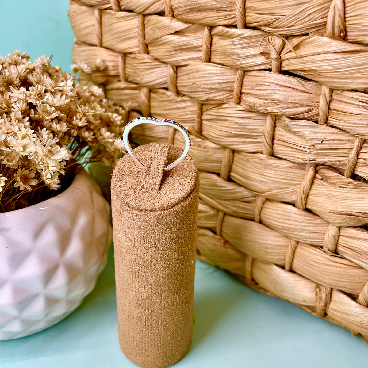 Anel Luza em Formato de Coração com Detalhes Color em Prata 925