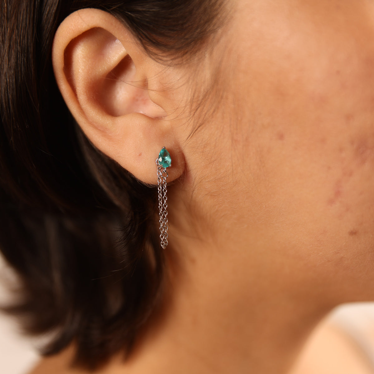 Brinco Luza Pedra Gota Verde com Corrente em Prata 925