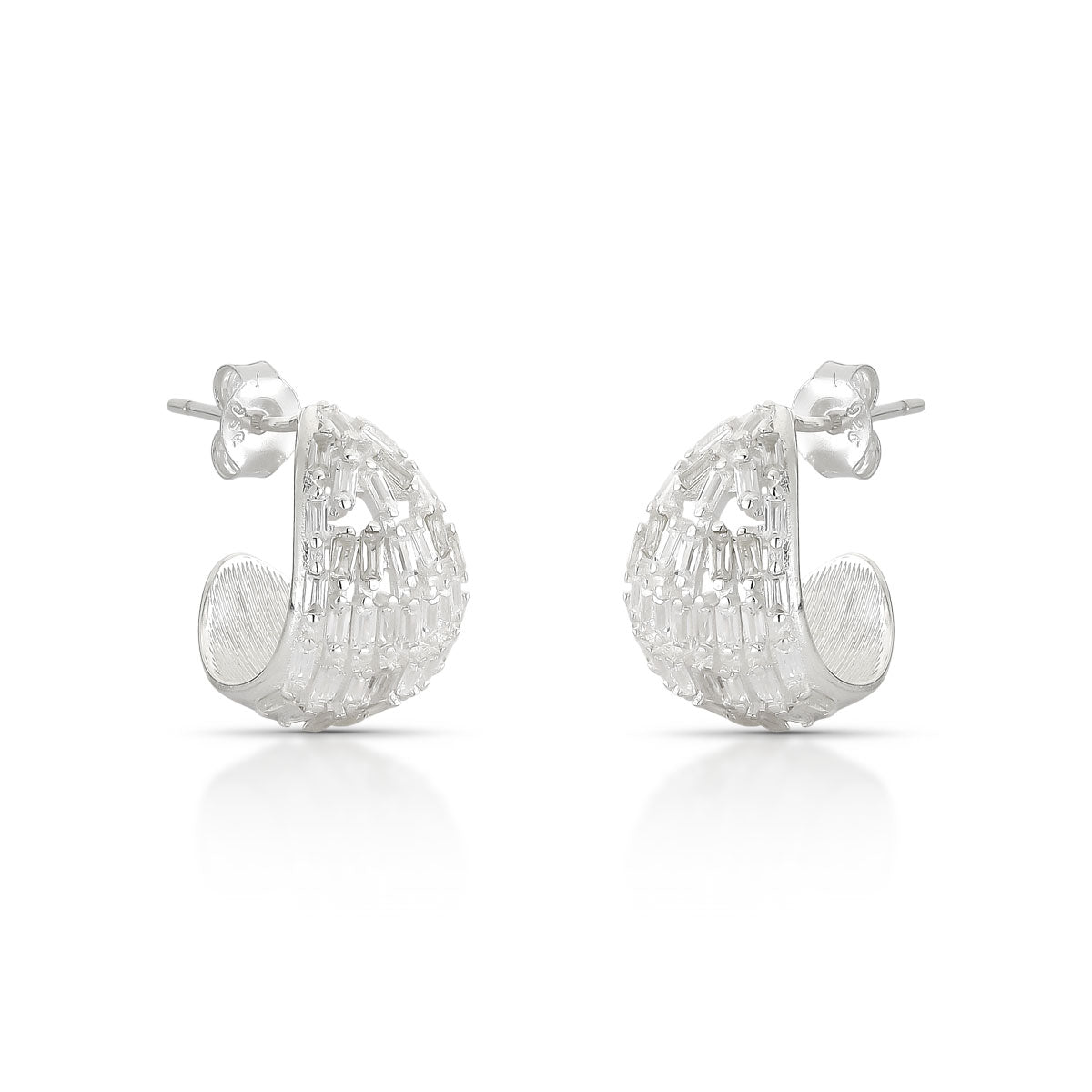 BRINCO ARGOLA LUZA LARGA EM NAVETES VAZADOS EM PRATA 925