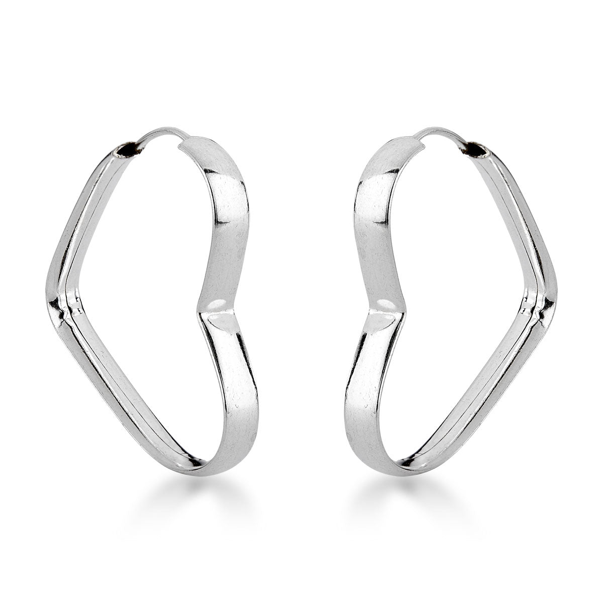 Brinco de Coração Luza Grande e Liso com Fecho Tubo em Prata 925