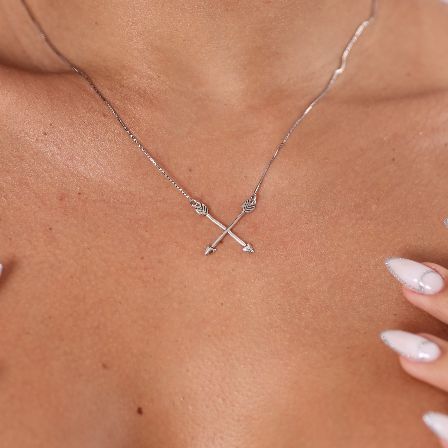 Choker de Duas Flechas Cruzadas em Prata 925 Envelhecida