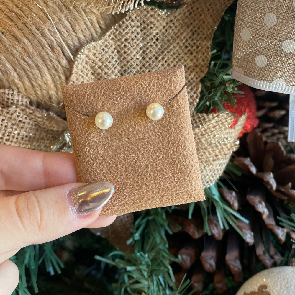 Brinco de Pérola Luza de 7MM em Prata 925