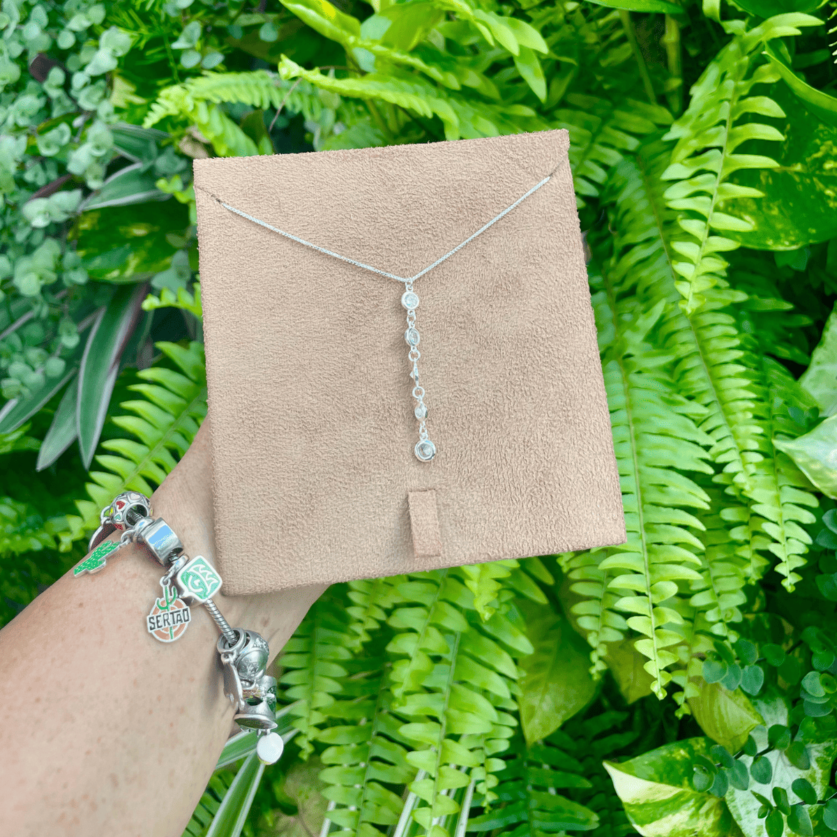 Colar Gravatinha com 5 Pontos de Luz Luza em Prata 925