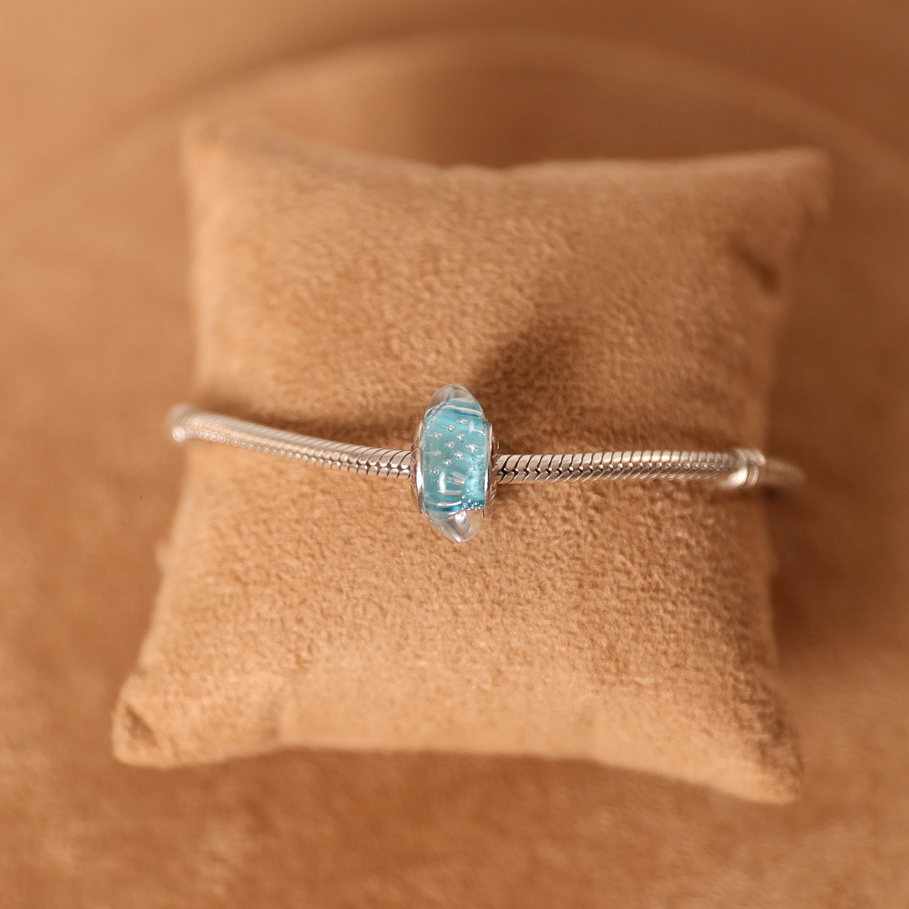 Berloque Separador Murano Azul Pontilhado em Prata 925