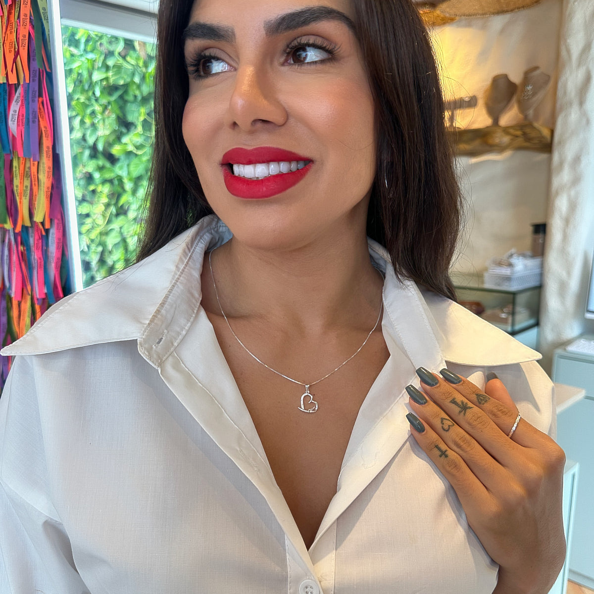 Pingente de Coração "Mon" com 1 Lado Cravejado em Prata 925