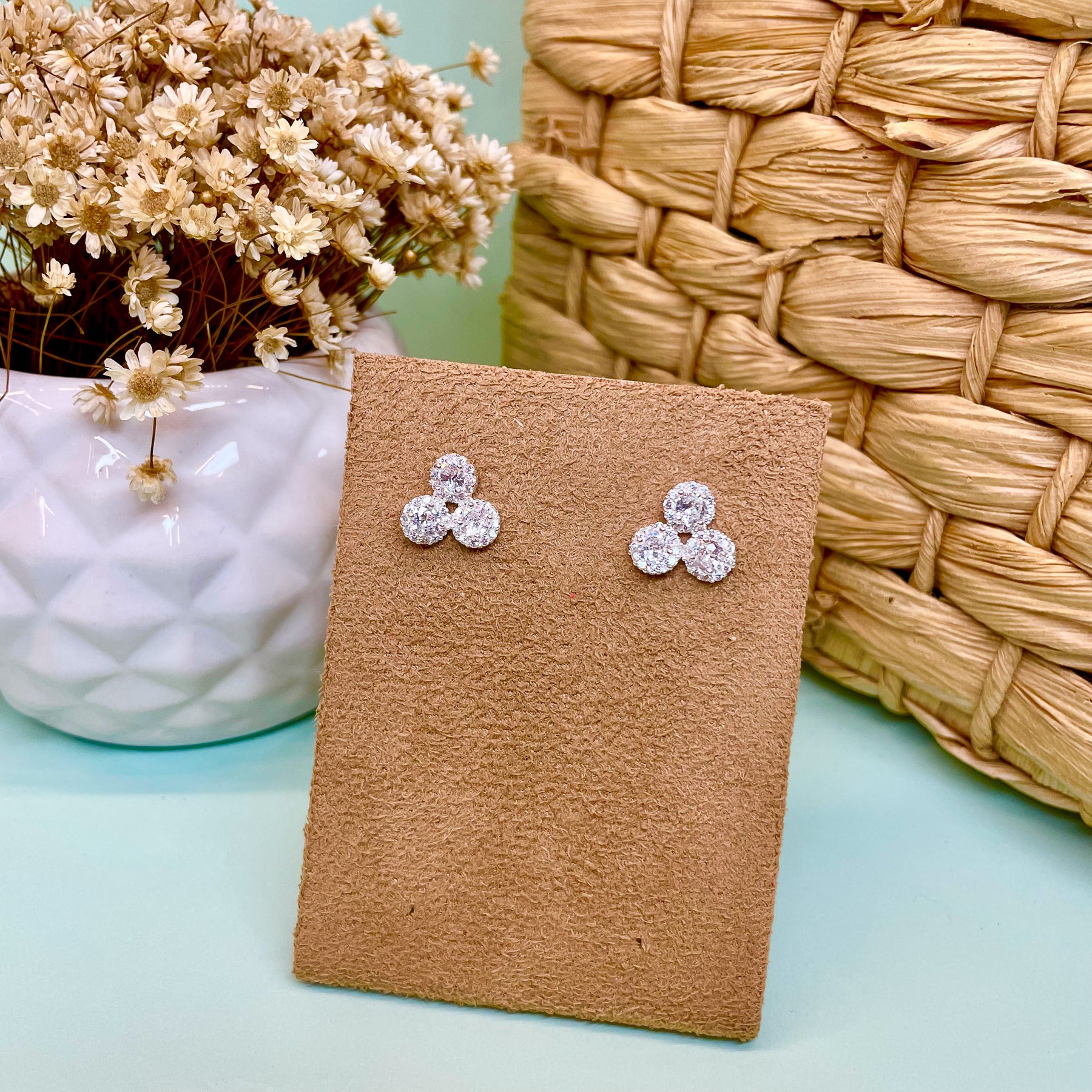 Brinco Luza Três Pontos Luz com Detalhes de Zirconia em Prata 925