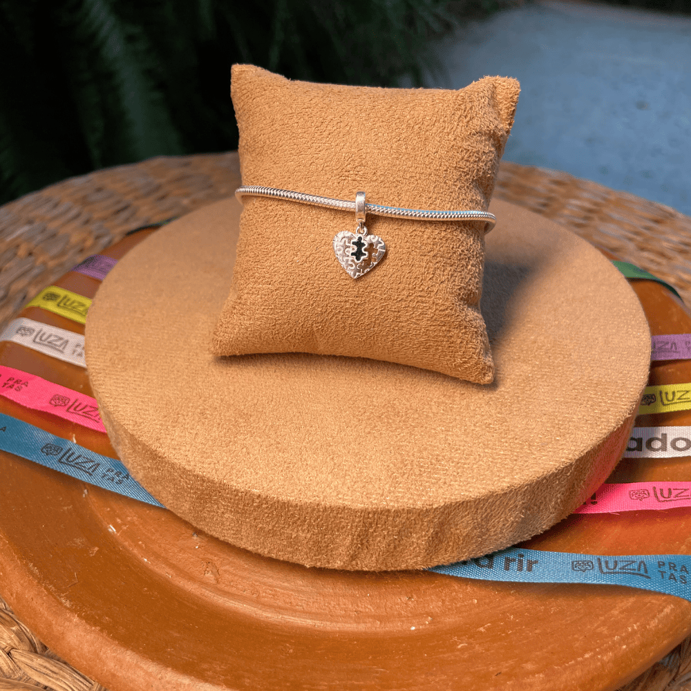 Berloque de Coração Luza de Quebra Cabeça em Prata 925