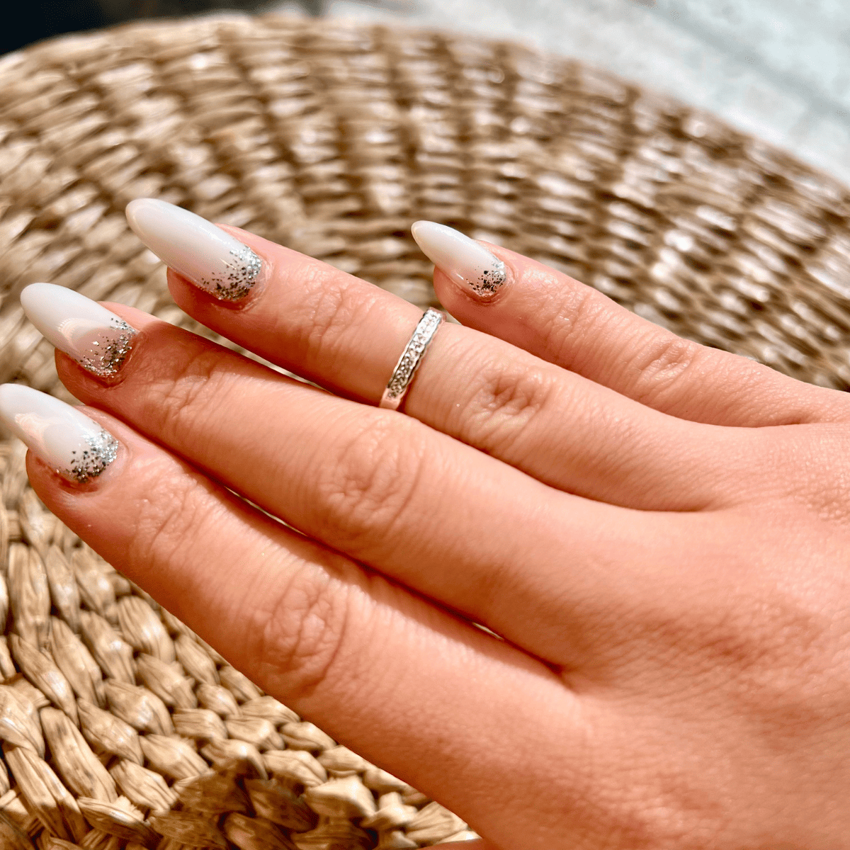 Anel Falange Luza com Detalhes de Zirconia em Prata 925