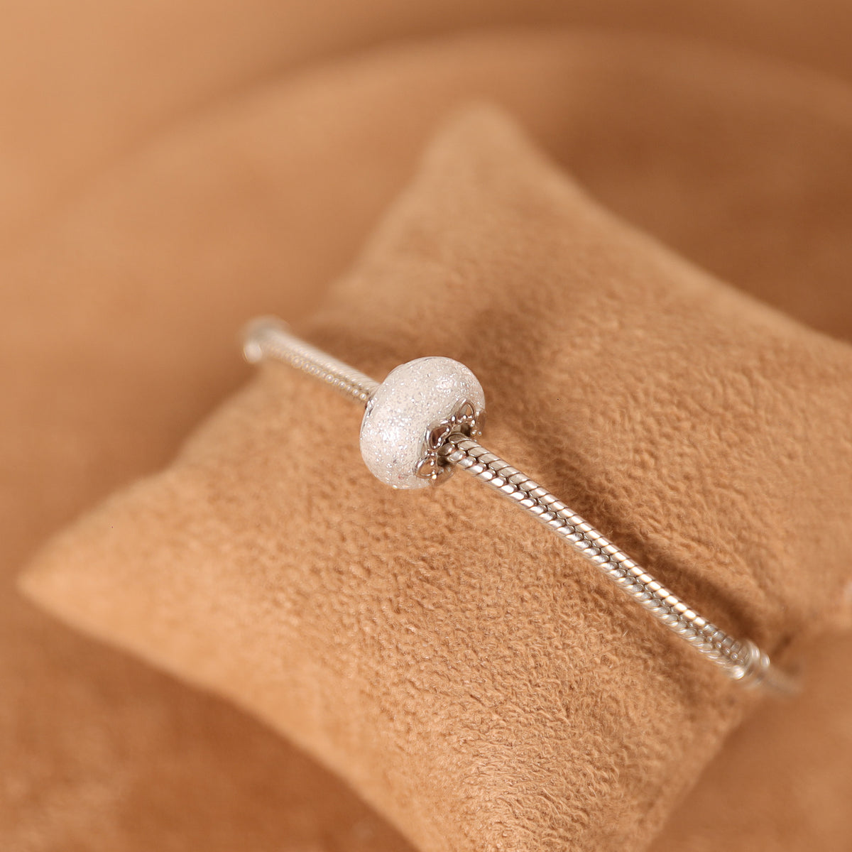 Berloque Separador Murano Branco em Prata 925