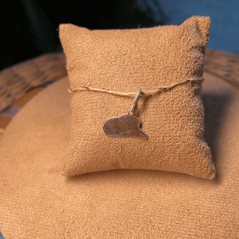 PINGENTE LUZA DE CHAPÉU DE COWBOY EM PRATA 925