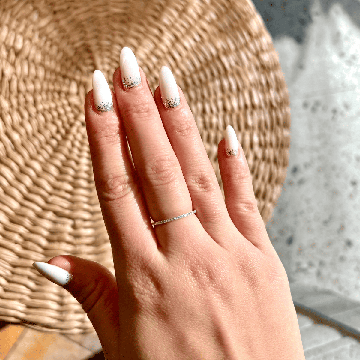 Anel Aparador Luza Fino Cravejado de Zircônia em Prata 925