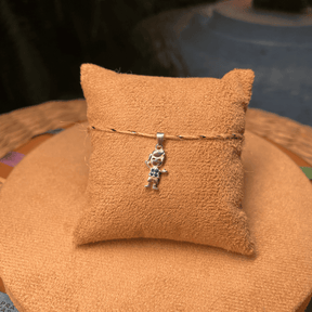 PINGENTE DE MENINO LUZA COM ZIRCÔNIA AZUL EM PRATA 925