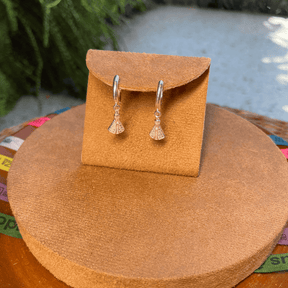 Brinco de Argola Luza Cravejada com Nossa Senhora Aparecida em Prata 925