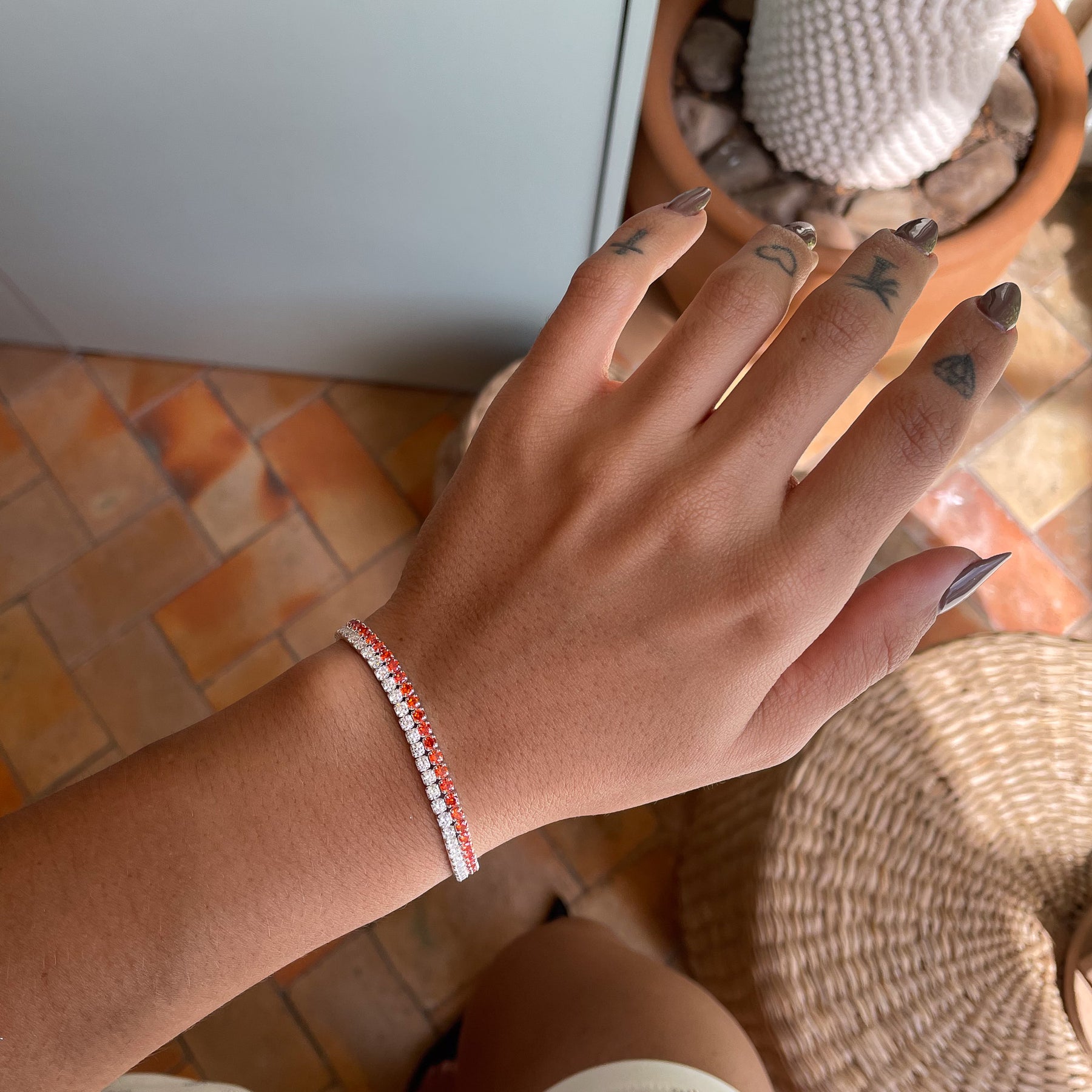 Pulseira Riviera com Linha Branca e Linha Laranja Luza em Prata 925