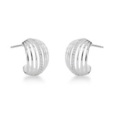 Brinco de Meia Argola Luza com 7 Linhas Sendo a Central Cravejada em Prata 925