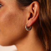 Brinco de Argola Luza Croissant em Prata 925 Envelhecida