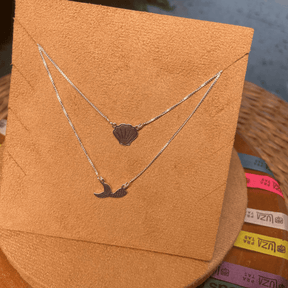 COLAR ESCAPULÁRIO LUZA  RABO DE SEREIA E CONCHA EM PRATA 925