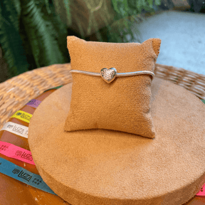 Berloque de Coração Luza com Pata Dog Cravejada em Prata 925